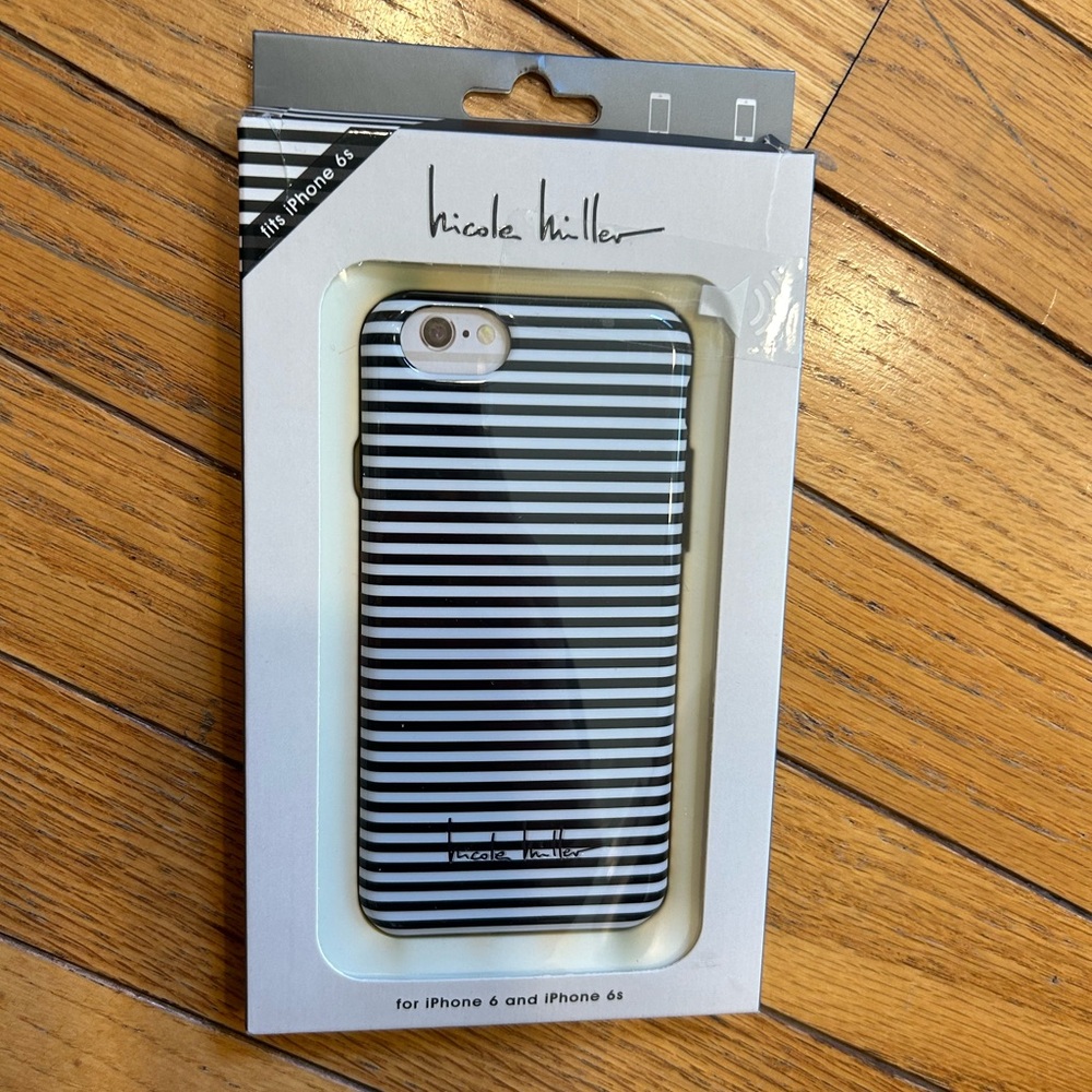 Nicole Miller iPhone case NWT NIB Black and White Striped Apple iPhone 6/6s Case
